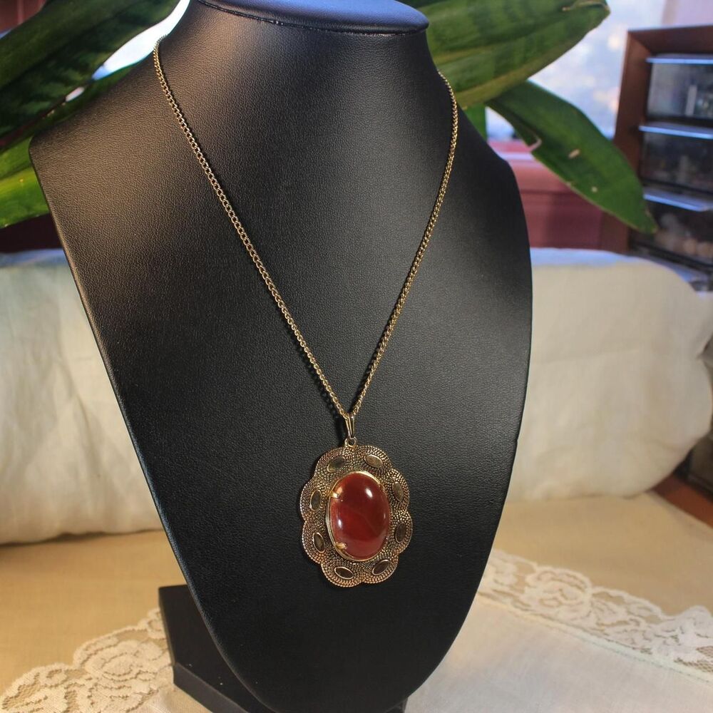 Boho Vintage-Style Necklace with Gold-Tone Orange Pendant